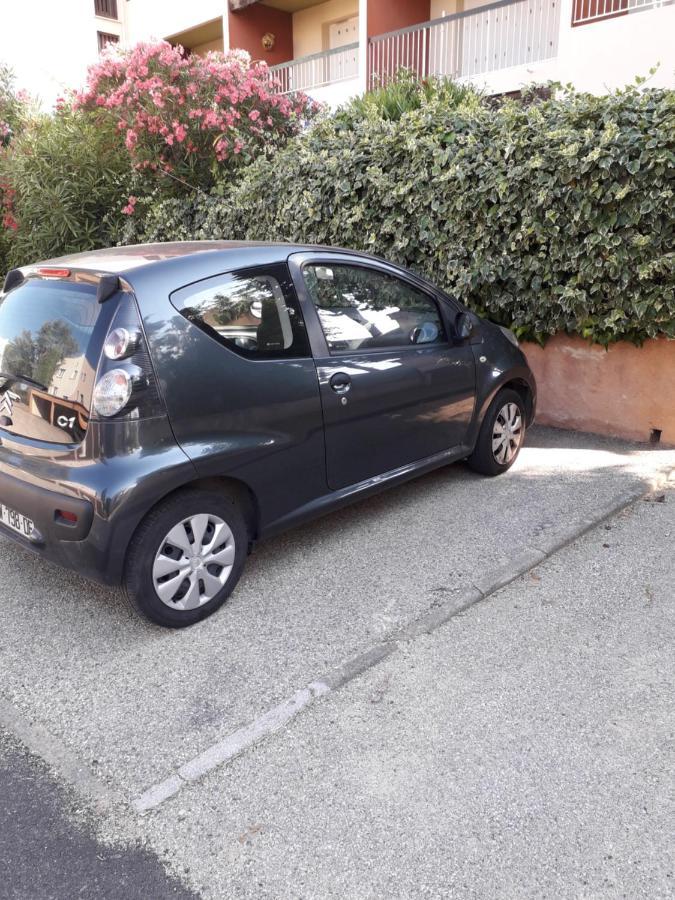 Bandol Nature Et Loisirs: Parking/ Piscine Exterior foto